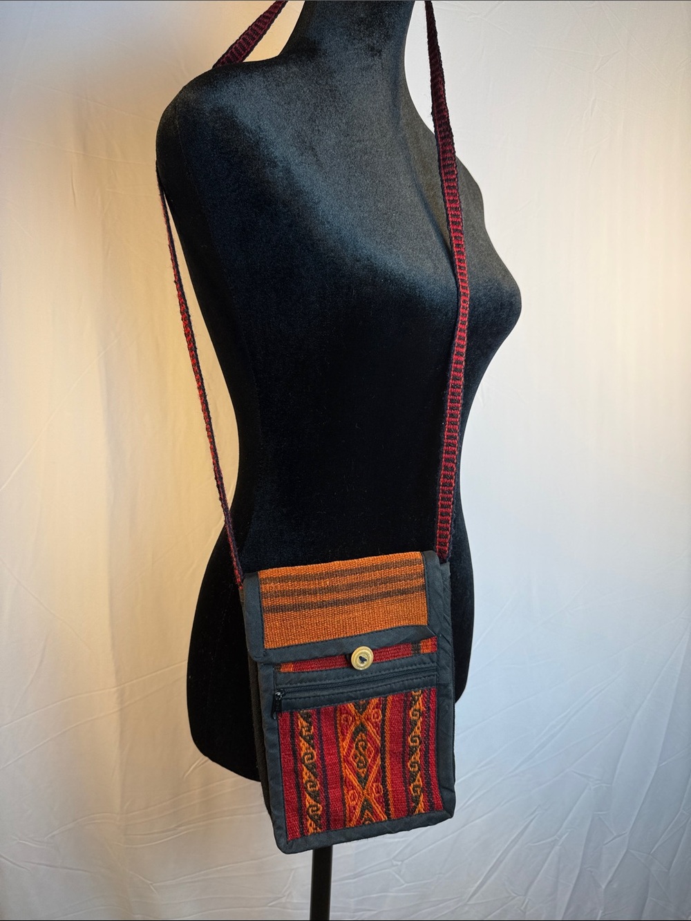 Peru Artisan Handwoven Crossbody Bag in Red & Orange